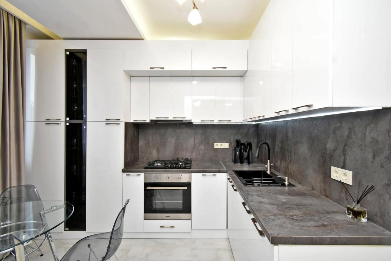 יירבאן Apart House In Centr Koghbaci Strit מראה חיצוני תמונה